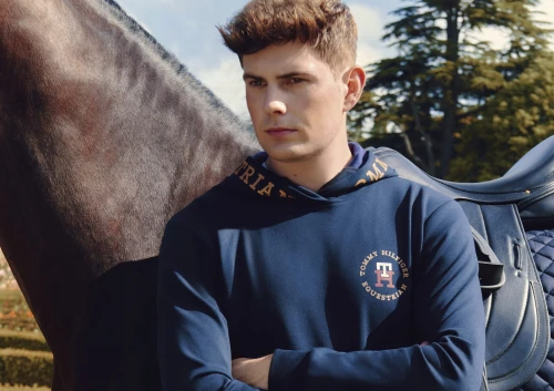 Tommy-Hilfiger-Equestrian-Bluza-Meska-Austin-DESERT-SKY-S.jpeg