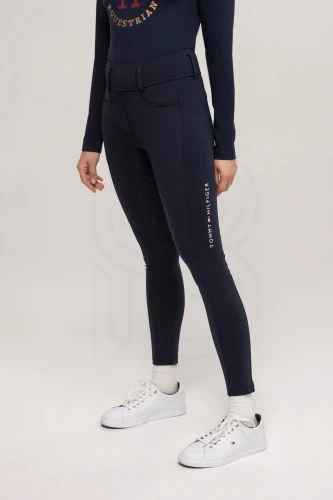 DCFSQ_590_03.webp
