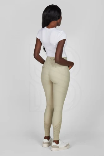 pik_144835_497_060_model-b.jpg