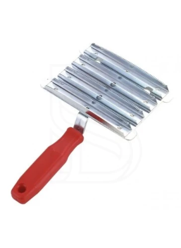 kerbl-zgrzeblo-metalowe-8-rzedowe-95-x-145-cm.jpg