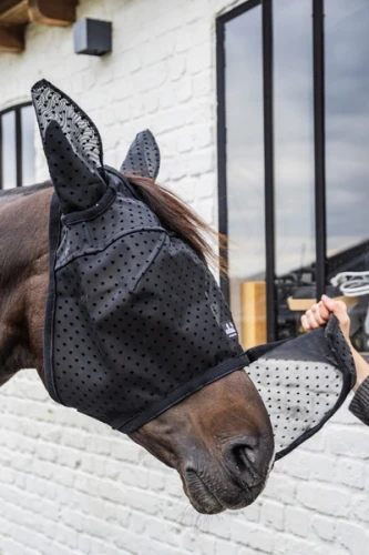 pol_pl_-Kentucky-Fly-Mask-Heart-maska-na-owady-czarna-14076_1.webp