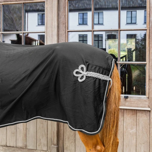 pol_pm_-Kentucky-derka-polarowa-Prize-Giving-Cooler-Fleece-Rug-czarna-14073_1.webp