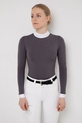 HOLLY-GREY--1.webp