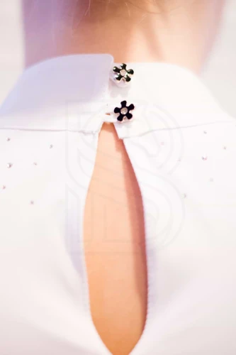 holly-shirt-biala-u3.webp