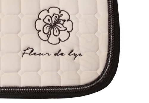 VELVET-DIAMOND-CREAM-CHOCOLATE--2.webp