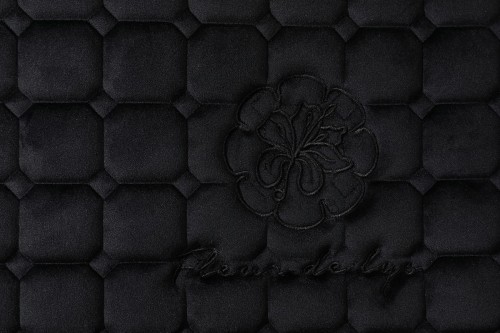 VELVET-DIAMOND-BLACK-BLACK-1.webp
