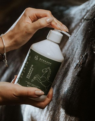 berkana-szampon-500-ml-szampon-dla-koni (1).jpg