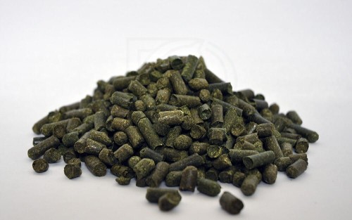 dengie-grass-pellets-20kg-trawokulki-dla-koni.jpg